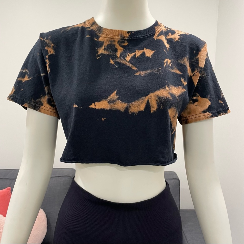 GILDAN Cropped Tie-Dye T-Shirt Size Large Youth (14/16) 100% Cotton